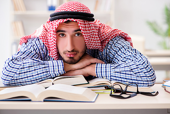 포토 JPG 해외이미지 학생 교육 졸업 교실 학교 사람없음 책 학습 스터디 독서 쌓기 시험 정보 업무 도서관 이슬람교 스마트 속도 교과서 준비 대학교 서점 사우디아라비아 아랍에미리트 단식 시험공부 아랍어 프로젝트 연습생 해외202105 해외포토 종교 컨셉 중동 모션 교재 상점 작업 연습 파일형식