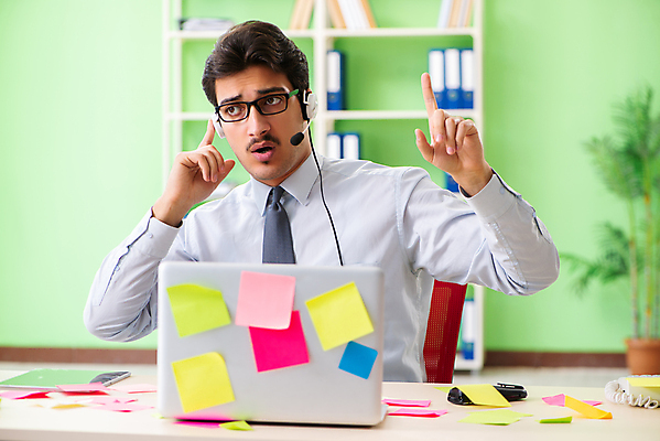포토 JPG 해외이미지 비즈니스 말하기 대화 경고 설명 사람없음 스마트폰 사무실 쪽지 헤드폰 작업 도움 비즈니스맨 센터 균형 종업원 고객 책상 서비스 상담 경영자 바쁨 텔레마케팅 부름 업무과다 야근 마감 운영자 조언 지원 헬프 목차 실종 해외202105 해외포토 직업 남자 음향기기 가구 컨셉 모션 핸드폰 스마트기기 업무 직장인 서비스업 사건 리더 파일형식