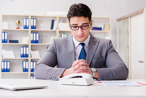 포토 JPG 해외이미지 남자 비즈니스 사업가 남편 직장 발렌타인데이 사랑 스마트폰 컴퓨터 사무실 정보 슬픔 하트 업무 작업 비즈니스맨 기다림 센터 좌절 성자 종업원 버리기 중개인 전화기 책상 서비스 싱글 컨설턴트 상담 경영자 텔레마케팅 부름 깨짐 지원 혼자 회계사 대리인 해외202105 해외포토 모양 직업 감정 종교 가구 컨셉 회사 모션 데이이벤트 사람 전자제품 핸드폰 스마트기기 직장인 전문직 서비스업 리더 파일형식