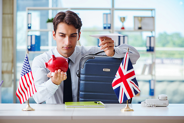 포토 JPG 해외이미지 영어 여행 비즈니스 휴가 영국 비행기 사람없음 세계 사무실 여행객 여행가방 미국 저축 돼지저금통 짐 깃발 비즈니스맨 절약 중개인 항공 서비스 컨설턴트 예약 수하물 왕국 운영자 해외202105 해외포토 직업 문자 남자 유럽 컨셉 북아메리카 가방 항공교통 대중교통 사람 금융 저금통 직장인 전문직 상담 파일형식