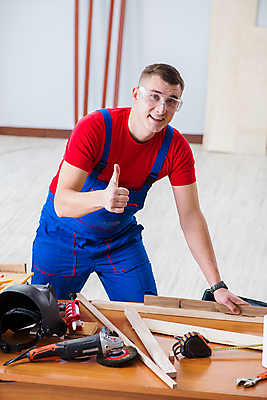 포토 JPG 해외이미지 직업 행복 산업 유니폼 노동자 바닥 주택 작업복 사람없음 건물 목재 과학기술 엄지손가락 기구 공구 업무 작업 작업실 기술자 수리 널 목수 서비스 목공예 고정 DIY 유지 건축업자 계약자 재주꾼 합판 파케트 해외202105 해외포토 나무 건축물 옷 건축 감정 재료 손가락 기술 취미 도구 공예 계약 파일형식