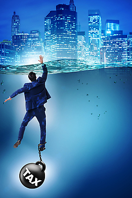 포토 JPG 해외이미지 바다 돈 비즈니스 사업가 공 설계 사람없음 물 금융 경제 수영 긴급 비즈니스맨 당기기 좌절 파일 투자 문제 무거움 회계 빈털터리 파산 빚 구명용품 세금 수입 위기 환불 생존 과세 해외202105 해외포토 자연요소 직업 남자 감정 컨셉 모션 수상스포츠 직장인 재산 무게 안전장비 파일형식