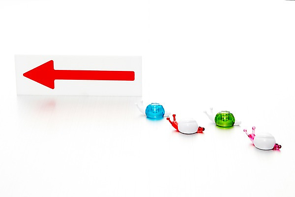 포토 JPG 모양 기호 화살표 문구용품 실내 사람없음 사무용품 표지판 직선 달팽이 자석 좌회전 국내포토 문자 선 연체동물 알림판 내부 운전 오브젝트 파일형식