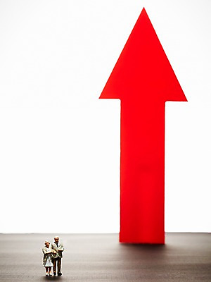 포토 JPG 기호 노년 화살표 인형 바닥 실내 사람없음 노부부 피규어 표지판 상승 노인만 성인만 국내포토 문자 부부 컨셉 알림판 성인 내부 미니어처 파일형식