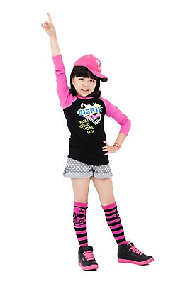 포토 JPG 전신 직업 모자 학생 라이프스타일 잡화 여자 어린이라이프 별 초등학생 어린이 허리손 포즈 모션 실내 한명 서기 미소 웃음 사람 동양인 손짓 소녀 10대 희망 꿈 한국인 가수 체험 스타 장래희망 연예인 여자만 여자한명만 소녀만 국내포토 자연요소 1 감정 컨셉 청소년 표정 인종 내부 생활 음악가 어린이만 파일형식