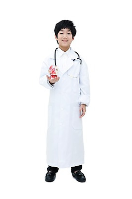 포토 JPG 전신 직업 학생 라이프스타일 남자 어린이라이프 초등학생 어린이 포즈 인체모형 청진기 실내 한명 서기 들기 사람 동양인 소년 치료 10대 모형 희망 꿈 한국인 의사 가운 의사가운 체험 장래희망 남자만 남자한명만 십대만 십대남자만 십대남자한명만 국내포토 1 옷 감정 컨셉 의학 의료기기 모션 청소년 인종 내부 생활 의료진 파일형식