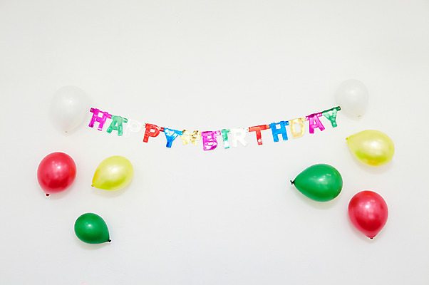 포토 JPG 기념일 실내 이벤트 사람없음 장식 파티 기쁨 축하 생일파티 생일 오브젝트 이벤트용품 파티용품 풍선 국내포토 감정 컨셉 내부 파일형식