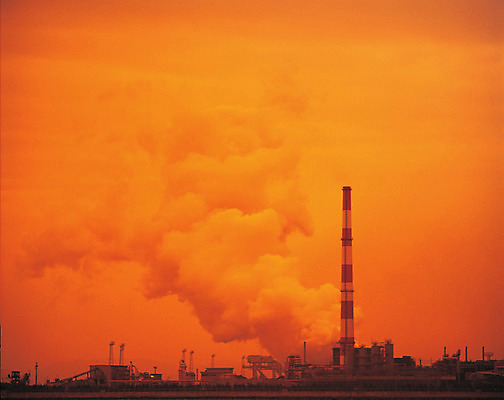 포토 JPG 주간 건축물 산업 컬러 공장 공업 자연현상 한국 굴뚝 풍경 사람없음 야외 건물 경제 노을 주황색 일몰 도시 환경오염 오염 연기 제조 매연 제조업 공업도시 공업화 공장지대 산업화 제철소 국내포토 자연요소 건축 아시아 컨셉 자연 파일형식