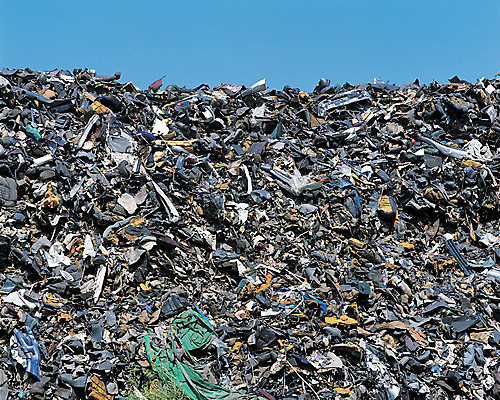 포토 JPG 주간 건축 산업 다수 백그라운드 사람없음 야외 쌓기 여러개 손상 빈티지 지저분함 쓰레기 폐기물 철 버리기 타이어 건축자재 오물 고물 고물상 고철 매립 폐자재 폐타이어 국내포토 자연요소 컨셉 모션 감각 자재 파일형식