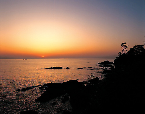 포토 JPG 주간 바다 섬 한국 풍경 사람없음 야외 관광지 일출 일몰 문화재 역사 신라 강원도 낙산사 양양군 통일신라 국내포토 자연요소 아시아 여행 노을 사찰 한국사 양양 파일형식 신라_역사