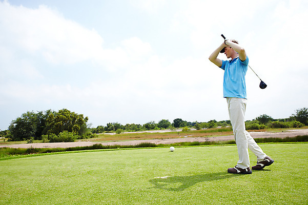 포토 JPG 주간 전신 서양인 외국인 나무 식물 구름 해외기획촬영 모자 해외 라이프스타일 잡화 2011년태국 남자 스포츠 포즈 장갑 골프 모션 골프장 필드 하늘 레저 골프클럽 건강 그림자 한명 서기 들기 사람 잔디 20대 성인 취미 야외 라이프 초록색 레포츠 운동 구기 건강관리 골프채 스윙 골프웨어 샷 골프장갑 남자만 남자한명만 성인남자만 청년만 청년남자만 청년남자한명만 성인한명만 성인남자한명만 성인만 국내포토 자연요소 1 옷 컬러 스포츠시설 자세 골프용품 관리 인종 청년 생활 파일형식