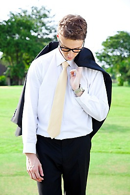 포토 JPG 주간 서양인 외국인 나무 식물 해외기획촬영 해외 라이프스타일 2011년태국 남자 스포츠 포즈 골프 비즈니스 모션 골프장 필드 표정 고개숙이기 한명 서기 들기 사람 정장 잔디 상반신 20대 성인 야외 라이프 초록색 레포츠 구기 비즈니스맨 좌절 남자만 남자한명만 성인남자만 청년만 청년남자만 청년남자한명만 성인한명만 성인남자한명만 성인만 국내포토 자연요소 1 옷 감정 컬러 컨셉 스포츠시설 레저 숙이기 인종 청년 생활 직장인 파일형식