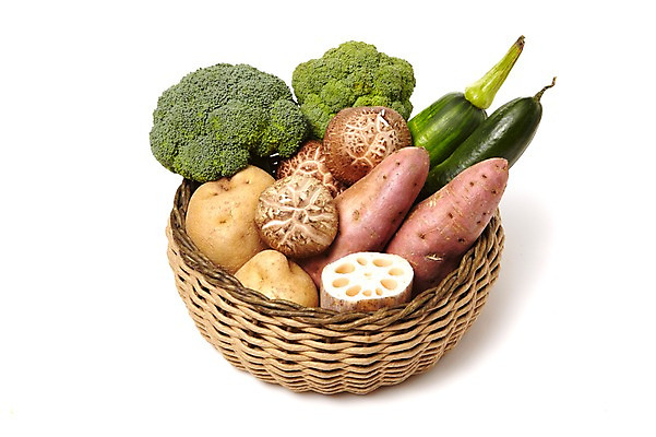 포토 JPG 스튜디오촬영 음식 다수 채소 식재료 감자 실내 사람없음 초록색 농작물 바구니 여러개 버섯 다양 브로콜리 자주색 고구마 표고버섯 애호박 연근 국내포토 컬러 농업 호박 뿌리채소 내부 파일형식