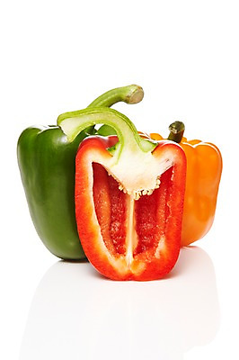 포토 JPG 스튜디오촬영 음식 채소 식재료 단면 파프리카 실내 사람없음 빨간색 초록색 농작물 노란색 세개 슬라이스 국내포토 컬러 농업 3 내부 파일형식