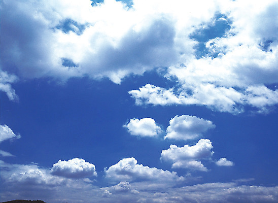 포토 JPG 주간 구름 컬러 자연 하늘 풍경 사람없음 야외 파란색 맑음 흰구름 국내포토 자연요소 날씨 생태계 파일형식 구름_자연