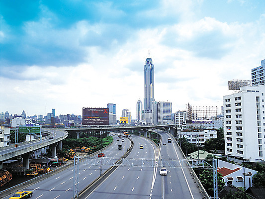 포토 JPG 주간 건축물 현대건축 아시아 도로 교통 자동차 태국 풍경 빌딩 고가 사람없음 야외 건물 도시풍경 고층빌딩 차도 도시 고가도로 방콕 고가다리 국내포토 자연요소 건축 나라 길 육상교통 교통시설 고속도로 파일형식
