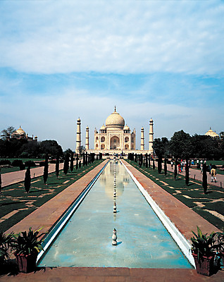 포토 JPG 해외풍경 해외 건축물 건축 아시아 종교 여행 종교건축 종교시설 물그림자 사람 풍경 여러명 건물 관광지 반사 여행객 정원 동양건축 원근감 사찰 사원 인도 이슬람교 분수 분수대 조경 이슬람건축 타지마할 분수_분수대 국내포토 나라 뷰포인트 다수 비즈니스 해외건축 그림자 세계문화유산 시설 파일형식 동양