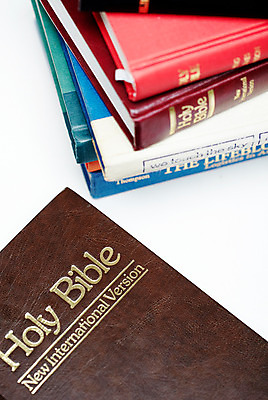 포토 JPG 스튜디오촬영 기독교 종교 종교용품 기독교용품 실내 사람없음 성경 오브젝트 여러권 국내포토 다수 내부 책 파일형식