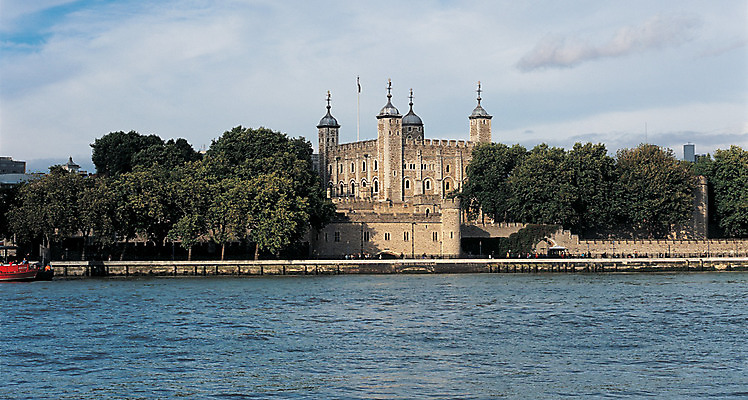 포토 JPG 주간 나무 식물 구름 해외풍경 해외 건축물 유럽 유럽풍경 건축양식 해외건축 서양건축 하늘 영국 파노라마 풍경 사람없음 야외 건물 강 도시풍경 궁전 도시 성 강가 상쾌 런던 템스강 국내포토 자연요소 건축 감정 나라 고건축 잉글랜드 촬영기법 파일형식