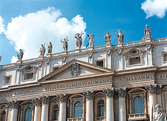 포토 JPG 구름 해외풍경 해외 건축물 건축 유럽 기독교 종교 조각 유럽풍경 건축양식 해외건축 서양건축 종교건축 종교시설 하늘 풍경 사람없음 건물 관광지 조각상 성당 교회 맑음 이탈리아 천주교 바티칸 바티칸대성당 바티칸성당 바티칸시티 성베드로대성당 조각_조소 국내포토 자연요소 나라 여행 날씨 조형물 로마 시설 조소 파일형식