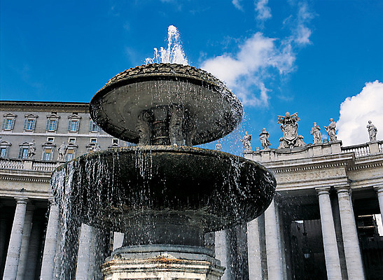 포토 JPG 주간 구름 해외풍경 해외 건축물 유럽 기독교 종교 로우앵글 유럽풍경 건축양식 해외건축 서양건축 종교건축 종교시설 하늘 물줄기 풍경 사람없음 야외 건물 물 관광지 성당 교회 맑음 이탈리아 천주교 기둥 분수 분수대 바티칸 바티칸대성당 바티칸성당 바티칸시티 성베드로대성당 분수_분수대 국내포토 자연요소 건축 나라 뷰포인트 여행 날씨 로마 시설 파일형식