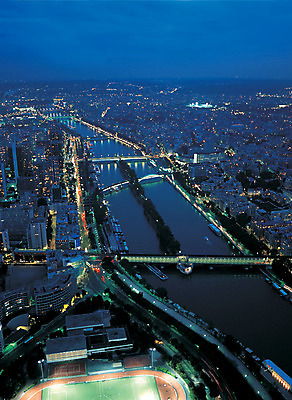 포토 JPG 해외풍경 해외 건축물 현대건축 유럽 야경 유럽풍경 조명 빌딩 사람없음 야외 건물 빛 강 하이앵글 도시풍경 고층빌딩 어둠 프랑스 도시 도심 저녁 수도 파리_프랑스 가교 수도_도성 국내포토 건축 나라 뷰포인트 풍경 야간 파일형식 풍경_경치