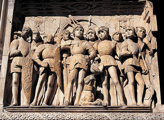 포토 JPG 주간 건축물 유럽 예술 상징 로우앵글 조각 백그라운드 유럽풍경 건축양식 해외건축 서양건축 석조 미술 사람없음 야외 건물 조형물 동상 조각상 이탈리아 심볼 작품 석상 조각_조소 국내포토 자연요소 해외 건축 나라 뷰포인트 문화예술 풍경 기념물 조소 파일형식