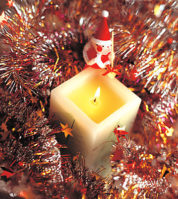 포토 JPG 크리스마스장식 크리스마스 초 촛불 크리스마스용품 실내 사람없음 장식 산타클로스 오브젝트 산타인형 국내포토 기념일 인형 내부 용품 파일형식