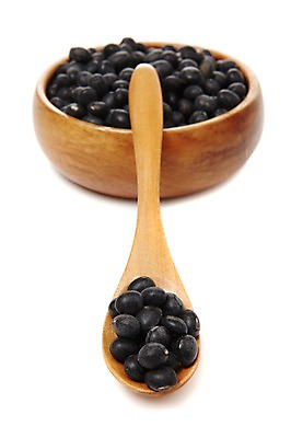 포토 JPG 스튜디오촬영 그릇 음식 식재료 콩 곡류 실내 사람없음 농작물 숟가락 검은색 낟알 알맹이 잡곡 검은콩 검정콩 국내포토 식기 컬러 농업 수저 내부 파일형식