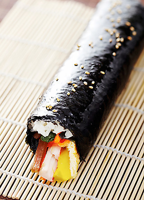 포토 JPG 스튜디오촬영 한국문화 한식 음식 실내 사람없음 분식 김밥 김발 국내포토 동양문화 한국 내부 파일형식