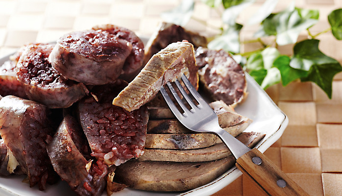 포토 JPG 스튜디오촬영 한국문화 한식 음식 포크 잎 나뭇잎 디저트 실내 사람없음 덩굴 분식 간 순대 국내포토 식물 동양문화 식기 한국 내부 장기_의학 파일형식