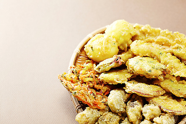 포토 JPG 스튜디오촬영 한국문화 한식 음식 디저트 실내 사람없음 튀김 분식 고구마튀김 야채튀김 오징어튀김 국내포토 동양문화 한국 내부 파일형식