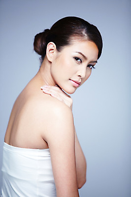 포토 JPG 스튜디오촬영 외국인 해외기획촬영 우먼라이프 라이프스타일 웰빙 여자 2010년태국 포즈 모션 실내 한명 사람 동양인 상반신 20대 성인 라이프 뷰티 매끈함 순수 청순 의료성형뷰티 여자만 여자한명만 성인여자만 청년만 청년여자만 성인한명만 청년여자한명만 성인여자한명만 성인만 국내포토 1 컨셉 인종 청년 내부 생활 감각 파일형식