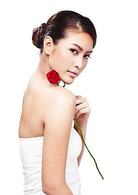 포토 JPG 스튜디오촬영 외국인 식물 해외기획촬영 우먼라이프 라이프스타일 웰빙 여자 꽃 2010년태국 포즈 한송이 모션 실내 한명 사람 동양인 상반신 20대 성인 라이프 빨간색 뷰티 장미 매끈함 순수 청순 의료성형뷰티 여자만 여자한명만 성인여자만 청년만 청년여자만 성인한명만 청년여자한명만 성인여자한명만 성인만 국내포토 1 컬러 컨셉 인종 청년 내부 생활 감각 송이 파일형식