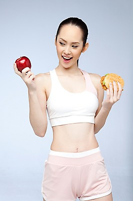 포토 JPG 스튜디오촬영 서양인 외국인 해외기획촬영 우먼라이프 라이프스타일 웰빙 여자 2011년태국 음식 포즈 생각 몸매관리 다이어트 과일 패스트푸드 실내 건강 한명 서기 웃음 들기 사람 상반신 20대 성인 라이프 운동복 뷰티 햄버거 비교 선택 사과 몸매 고민 의료성형뷰티 여자만 여자한명만 성인여자만 청년만 청년여자만 성인한명만 청년여자한명만 성인여자한명만 성인만 국내포토 1 옷 감정 컨셉 모션 표정 인종 청년 내부 생활 인스턴트 파일형식