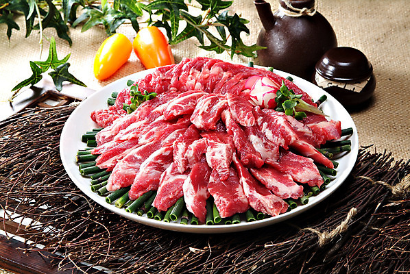 포토 JPG 스튜디오촬영 한국문화 그릇 피망 실내 생고기 육류 요리 사람없음 장식 소고기 무순 파 쪽파 국내포토 동양문화 식기 채소 식재료 한국 내부 새싹채소 파일형식