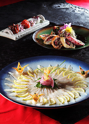 포토 JPG 스튜디오촬영 그릇 음식 일본문화 실내 요리 사람없음 샐러드 생선회 회 복어 레몬 롤 롤스시 복사시미 화과자 일본음식 국내포토 동양문화 식기 외국문화 과일 어류 내부 과자 초밥 파일형식