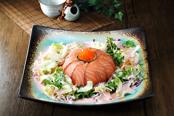 포토 JPG 스튜디오촬영 그릇 접시 음식 일본문화 실내 요리 사람없음 샐러드 연어 연어샐러드 일본음식 국내포토 동양문화 식기 외국문화 어류 내부 파일형식