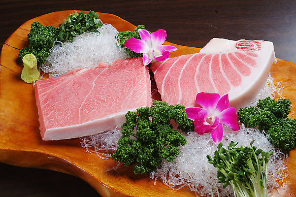 포토 JPG 스튜디오촬영 그릇 꽃 음식 일본문화 실내 파슬리 요리 사람없음 장식 회 고추냉이 참치 무순 참치뱃살 일본음식 국내포토 식물 동양문화 식기 외국문화 채소 어류 내부 양념 새싹채소 파일형식