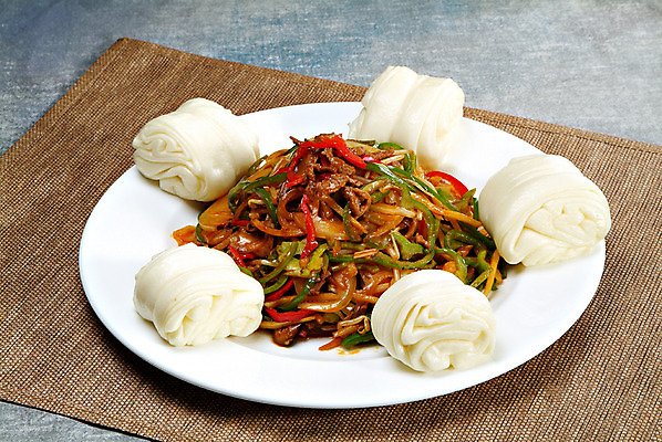 포토 JPG 스튜디오촬영 그릇 접시 음식 중국문화 실내 요리 사람없음 중식 받침대 고추잡채 꽃빵 국내포토 동양문화 식기 빵 외국문화 내부 잡채 파일형식