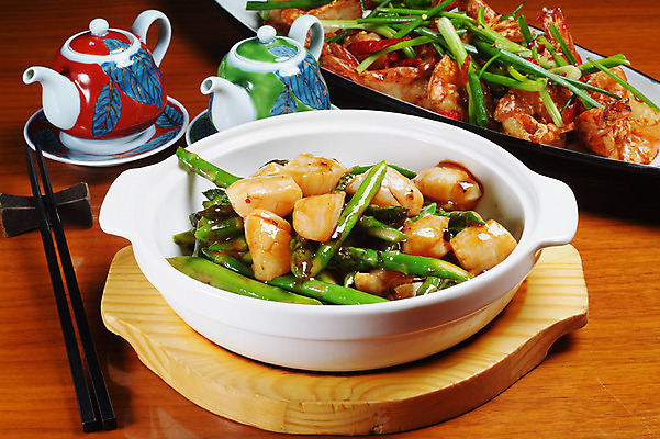 포토 JPG 스튜디오촬영 그릇 접시 음식 젓가락 중국문화 실내 요리 사람없음 중식 받침대 아스파라거스 부추 깐풍기 새우깐풍기 국내포토 동양문화 식기 외국문화 채소 수저 내부 파일형식