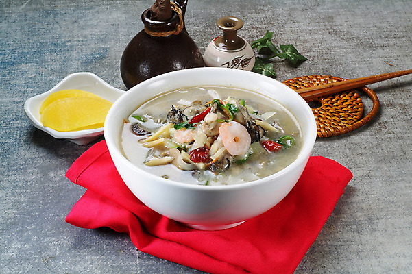 포토 JPG 스튜디오촬영 그릇 접시 음식 젓가락 중국문화 실내 요리 사람없음 중식 면류 면 천 받침대 단무지 굴짬뽕 국내포토 동양문화 식기 외국문화 수저 내부 직물 짬뽕 파일형식