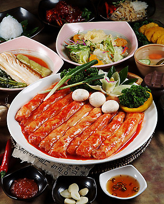 포토 JPG 스튜디오촬영 한국문화 그릇 한식 음식 고추 김치 실내 파슬리 마늘 요리 사람없음 버섯 샐러드 홍고추 양송이 쌈장 물김치 게장 쪽파 대창구이 양념게장 양대창 양대창구이 국내포토 동양문화 식기 채소 한국 내부 양념 구이 파 게요리 대창 파일형식