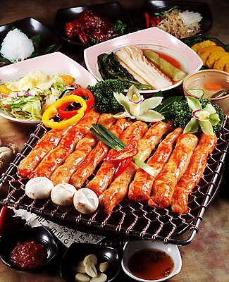 포토 JPG 스튜디오촬영 한국문화 그릇 한식 음식 고추 피망 김치 실내 마늘 요리 사람없음 버섯 샐러드 그릴 양송이 쌈장 국물 게장 대창구이 양념게장 양대창 양대창구이 국내포토 동양문화 식기 채소 주방용품 한국 내부 양념 구이 게요리 대창 파일형식