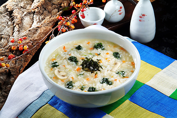 포토 JPG 스튜디오촬영 한국문화 그릇 한식 음식 술잔 실내 요리 사람없음 장식 천 받침대 죽 슬로우푸드 야채죽 국내포토 동양문화 식기 잔 한국 내부 직물 파일형식