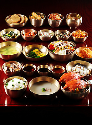 포토 JPG 스튜디오촬영 한식 음식 밥 반찬 김치 실내 요리 사람없음 다양 고추장 상차림 국 간장 생선구이 한정식 나박김치 총각김치 놋그릇 갈치구이 장조림 꽃게탕 마늘장아찌 북어채무침 오이선 채김치 콩밥 풋고추전 국내포토 그릇 다수 내부 양념 전 구이 탕 생선요리 정식 무침 조림 장아찌 파일형식