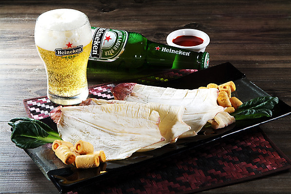 포토 JPG 스튜디오촬영 그릇 접시 음식 잔 맥주 주류 실내 사람없음 거품 고추장 병 받침대 안주 오징어 청경채 맥주잔 맥주병 말린오징어 오징어포 국내포토 식기 음료 채소 술잔 술병 연체동물 내부 수중동물 양념 파일형식 어포