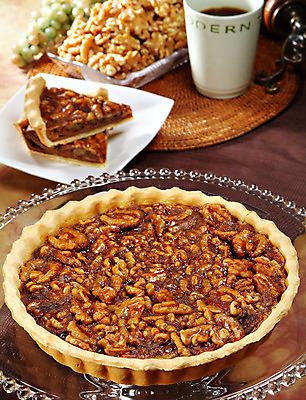 포토 JPG 스튜디오촬영 그릇 접시 음식 빵 조각 디저트 실내 요리 사람없음 컵 빵집 머그컵 견과류 받침대 파이 호두 제빵 피칸파이 호두파이 국내포토 식기 내부 제과제빵 상점 파이_빵 파일형식