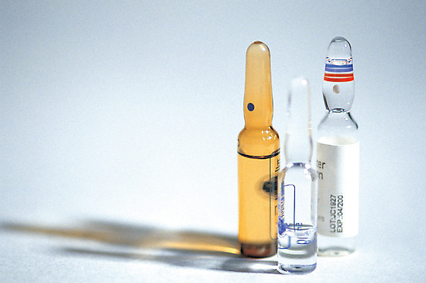 포토 JPG 의학 병원 그림자 근접촬영 사람없음 치료 약 의료용품 세개 액체 질병 오브젝트 용액 물약 국내포토 뷰포인트 의료기기 3 파일형식