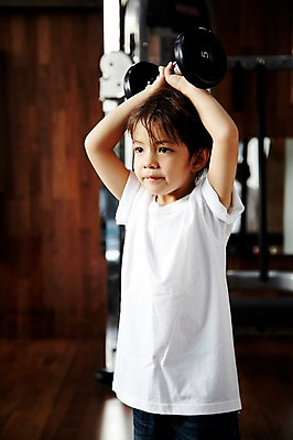포토 JPG 서양인 외국인 해외기획촬영 라이프스타일 2011년태국 남자 아들 어린이 포즈 실내 건강 한명 서기 사람 소년 상반신 라이프 운동 건강관리 운동기구 아령 헬스장 자녀 목표 열정 운동기계 남자만 남자한명만 어린이만 소년한명만 국내포토 1 감정 컨셉 가족 모션 관리 인종 내부 생활 헬스 소년만 파일형식